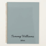 Agenda Simples profissional azul empoeirado minimalista<br><div class="desc">Esses minimalistas simples podem ser personalizados para incluir um nome ou qualquer texto de sua escolha. Se você não quer texto e prefere apenas um vazio,  então você pode simplesmente excluir o texto.</div>