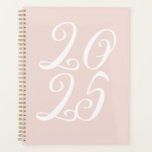 Agenda Tipografia de ano com script personalizado rosa-cl<br><div class="desc">Escrita personalizada,  rosa e branca,  roxa,  branca,  ano de tipografia,  na moda elegante Planner. Texto de script branco totalmente personalizável,  fundo comum roxo e sólido. Você pode personalizá-lo com suas iniciais,  monograma,  ano etc ou simplesmente apagar o texto,  e deixar a cor roxa rosa sólida e clara.</div>