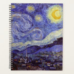 Agenda Vincent Van Gogh Starry Night Vintage Fine Art<br><div class="desc">Vincent van Gogh Starry Night Fine Art Painting Starry Night Starry Night é uma pintura do artista poste-impressionista holandês Vincent van Gogh. O céu azul à noite está cheio de nuvens, estrelas e uma lua crescente brilhante. A Noite Estrelada é a única noturna na série de visões da janela do...</div>