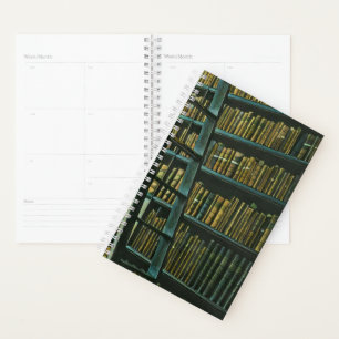 Agenda Vintage lendo presente de trabalho de arte