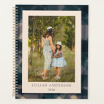 Agenda Xadrez na moda Personalizada Foto 2022<br><div class="desc">Planeje seus dias,  semanas e meses com este planejador de xadrezes azul simples e na moda,  com sua foto favorita e personalizado com seu nome. ideia de presente de excelente.</div>
