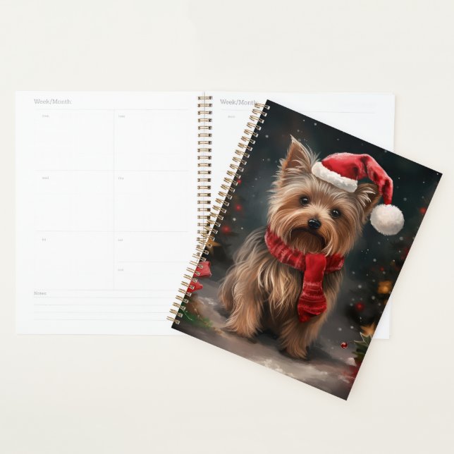 Agenda Yorkshire Terrier Dog no Natal da neve (Exibição)