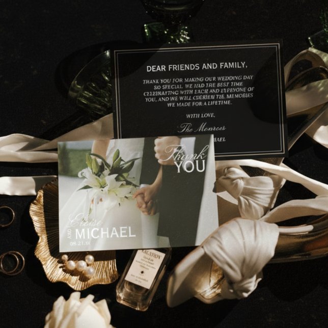 Agradecimento de Foto de Casamento Editorial Preto (Thank guests for celebrating your formal affair with this Classic Black Editorial Wedding Photo Card)