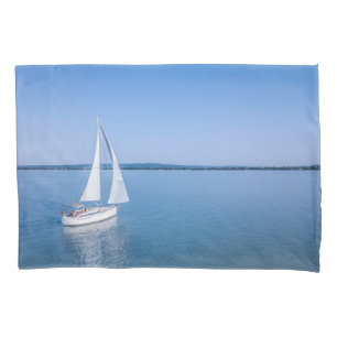 Água Iate no lago Balaton da Hungria