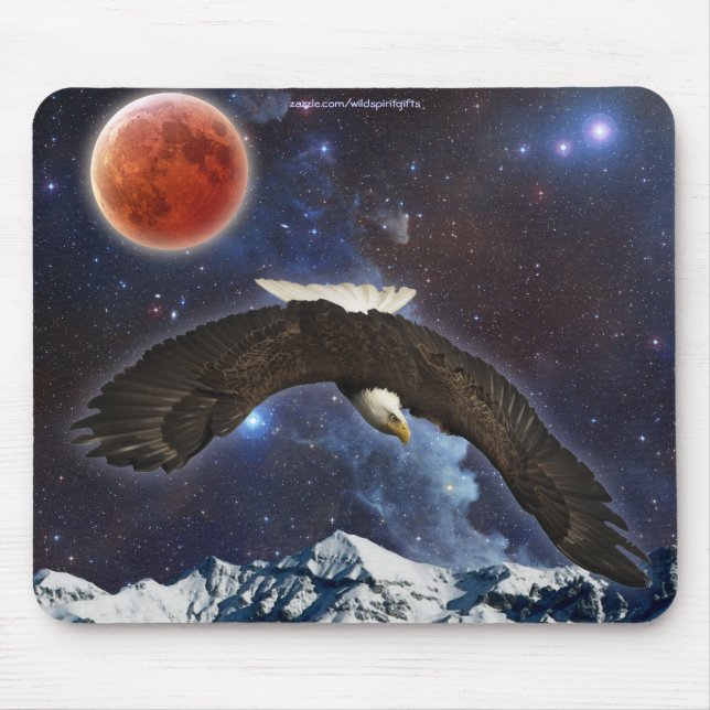 Águia Balda Exterior, Montanhas Fantasy Mousepad (Frente)