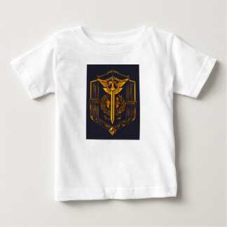 "Águia Majestosa: Camisa Gráfica Alta do Soar"