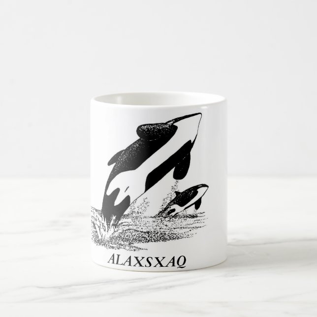 ALAXSXAQ - Caneca de café - gráfico da orca (Centro)