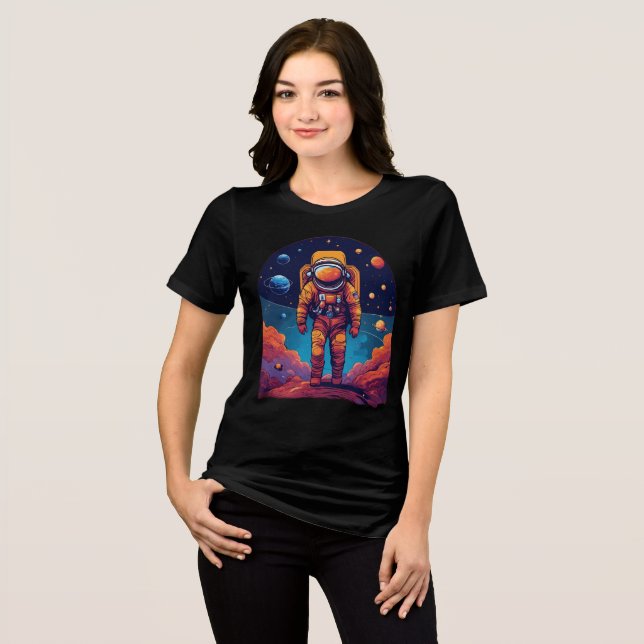 "Além das estrelas: Astronauta Silhouette T-Shirt  (Frente Completa)