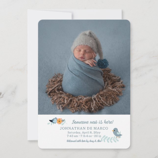 Alguém Novo Está Aqui Foto De Anúncio De Nasciment (Frente)