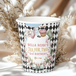 Alice no segundo aniversário da Flor Maravilha