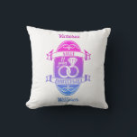 Almofada 11 anos de casamento tradicional da 11 de Aço<br><div class="desc">Você pode personalizar os nomes de marido e esposa. Se você quiser ajuda para personalizar este design, por favor, sinta-se à vontade para usar este botão de design, que está imediatamente abaixo deste texto. Um aniversário romântico de casamento projetado para pessoas celebrando 11 anos de casamento. O aço é o...</div>