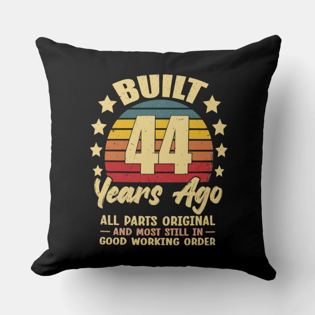 Almofada 44 Years Ago All Parts Original 44th Birthday  (Frente)