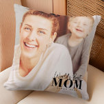 Almofada A melhor mãe do mundo desde a 20XX Foto moderna<br><div class="desc">Esta design simples e moderna é composta de sans serif e tipografia cursiva lúdica e adiciona uma foto personalizada.</div>