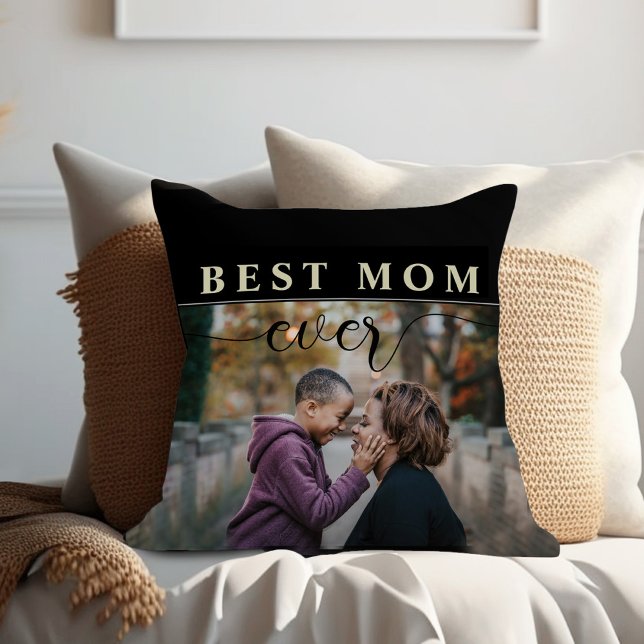 Almofada A melhor mãe joga travesseiro do dia da mãe (Best Mom Ever Photo simple modern black and white pillow)