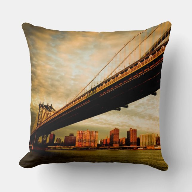 Almofada A opinião da ponte de Manhattan do lado de (Frente)