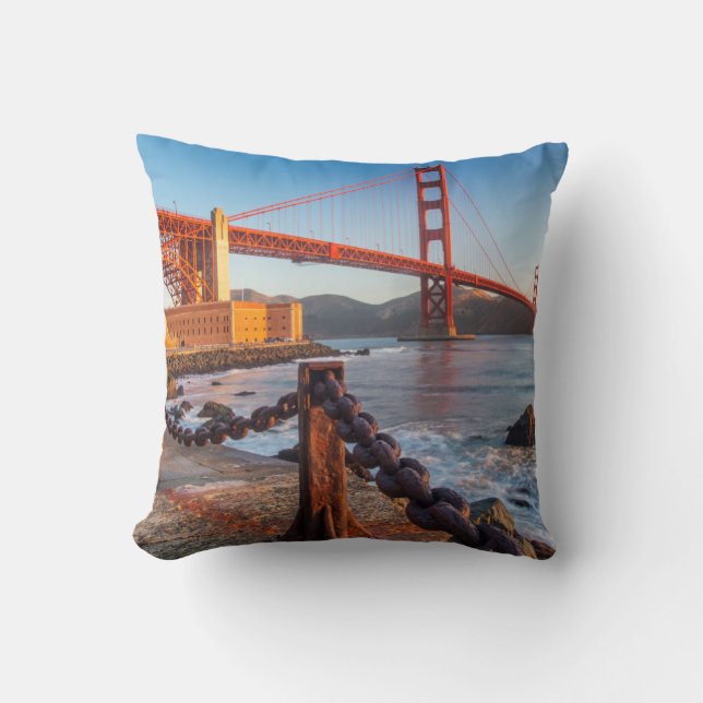 Almofada A Ponte Golden Gate a partir de Fort Point (Frente)