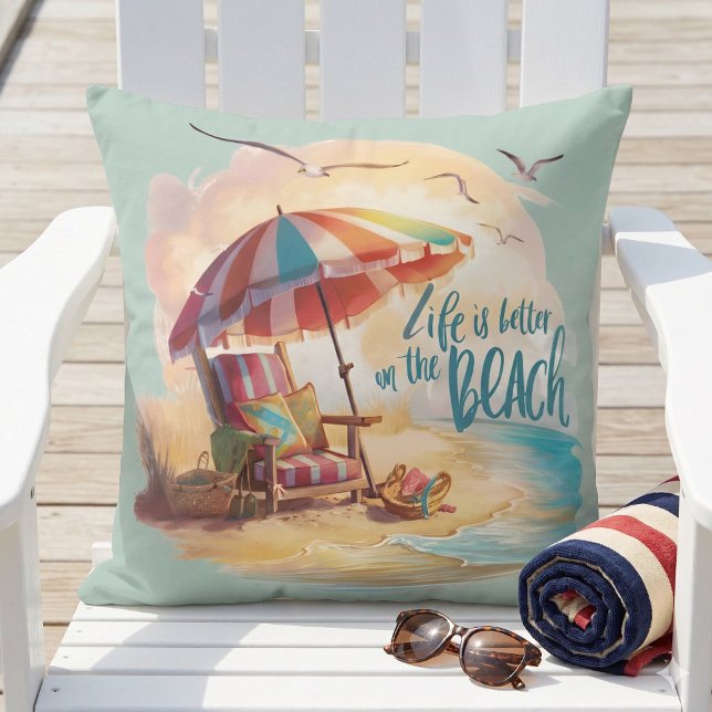 Almofada A vida é melhor na estética da costa da praia (Life Is Better on the Beach Coastal Aesthetic Throw Pillow Mockup A)