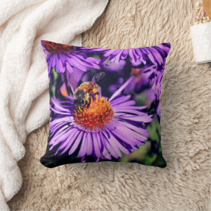 Almofada Abelhas De Mel Na Flor De Aster Roxo