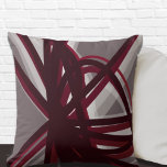 Almofada Abstrato artístico moderno<br><div class="desc">Travesseiro decorativo moderno apresenta um design de fita artística na moda com sombras de cinza branca e burgundy sobre fundo de cinza. Essa composição de abstrato é construída sobre combinações de fitas orgânicas repetidas, que se sobrepõem e se entrelaçam para formar um interessante design artístico. As cinzas, os sotaques burgueses,...</div>