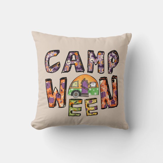 Almofada Acampamento Halloween | Word Pun (Frente)