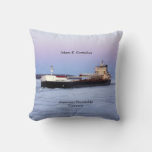 Adam E. Cornelius travesseiro quadrado