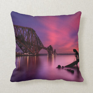 Almofada Adiante ponte do trilho no por do sol Scotland