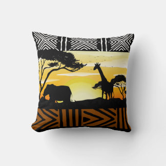 Almofada African Safari Scene Throw Pillow
