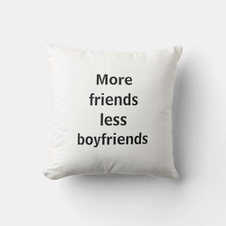 Almofada Almohada more friends less boyfriends