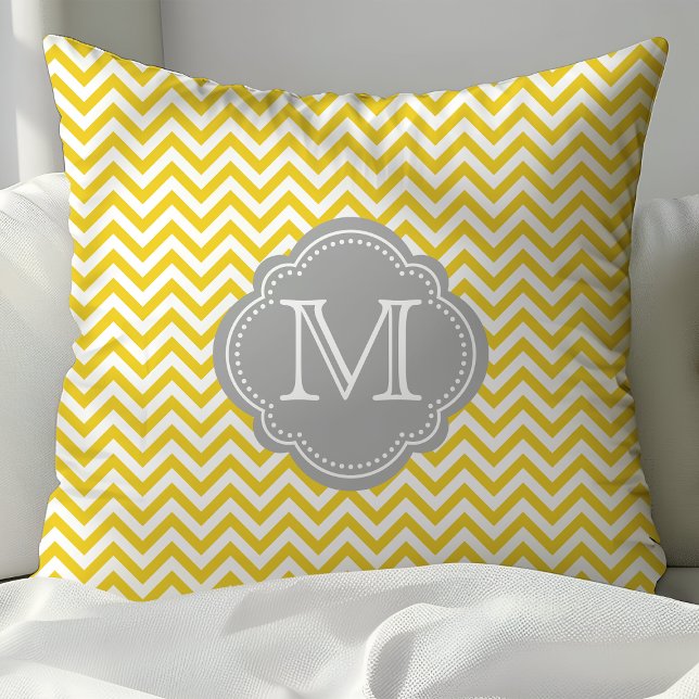Almofada Amarelo e Cinza Chevron Monogramado (Criador carregado)