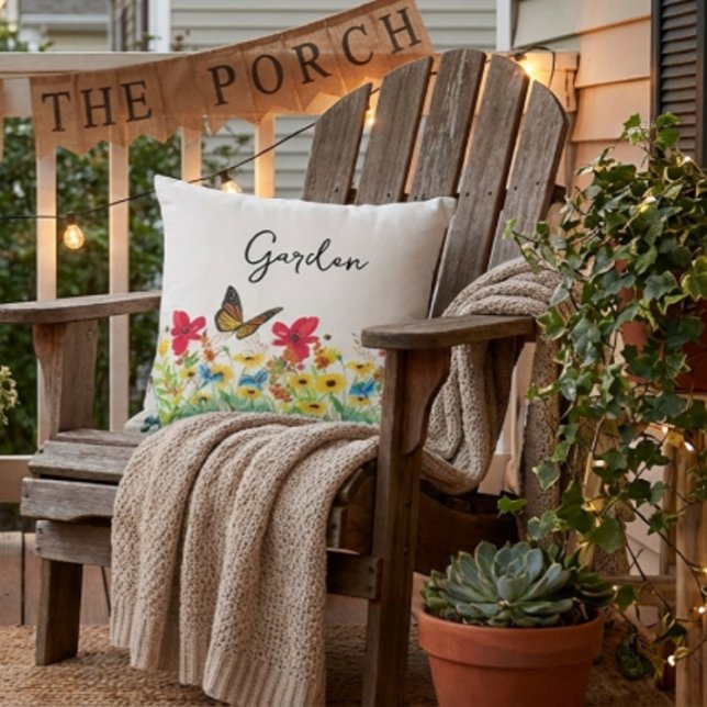 Almofada Amarelo Vermelho e Azul Floral com Borboleta (add ambiance to your outdoor space with a floral created throw pillow )