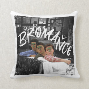 Almofada AMIGOS™ Ross, Joey e Chandler Bromance