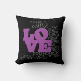 Almofada Amor Nunca Falha Travesseiro (preto)