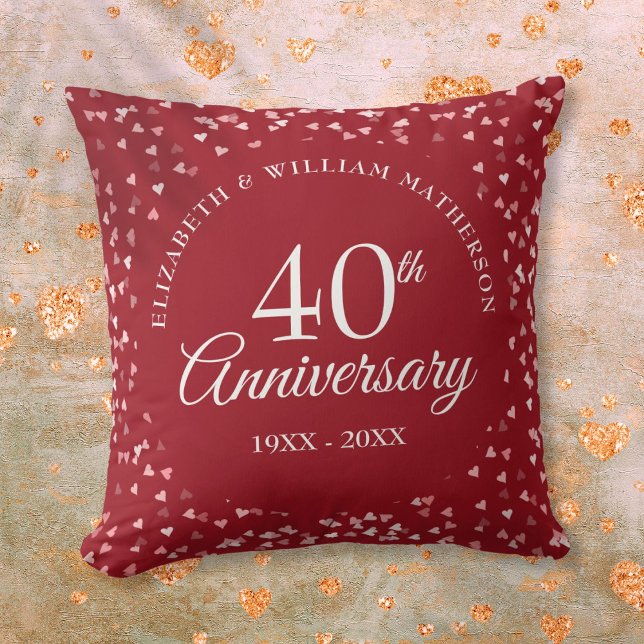Almofada Aniversário de 40 anos de Casamento Ruby Hearts Co (40th Wedding Anniversary Ruby Hearts Confetti Throw Pillow)