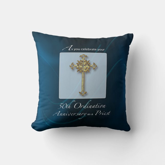 Almofada Aniversário do 50º Jubileu Ordination do Padre (Frente)