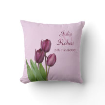 Aniversário roxo de 3 tulipas
