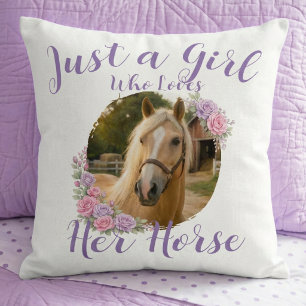 Almofada Apenas Uma Garota Que Ama Seu Cavalo Roxo