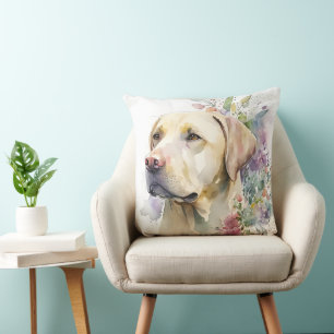 Almofada Aquarela Labrador Retriever Dourado e Flores