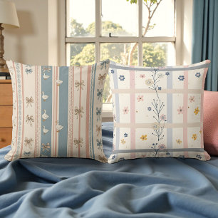 Almofada Aquarela Suave Gansos e Floral Dupla Face