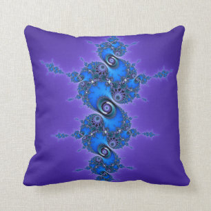 Almofada Arabesque azul no roxo - fractal sparkly de Julia