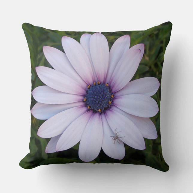 Almofada aranha numa flor rosa - Travesseiro decorativo (Frente)