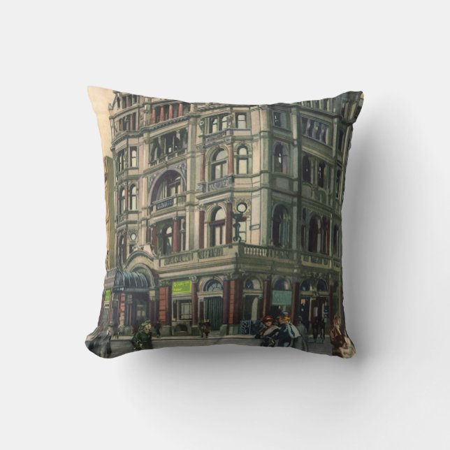 Almofada Arquitetura Antiga Hotel Queens Leicester Square (Frente)