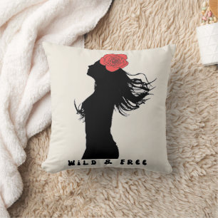 Almofada Arte de Poster de Rosa Silhueta de Mulher Selvagem