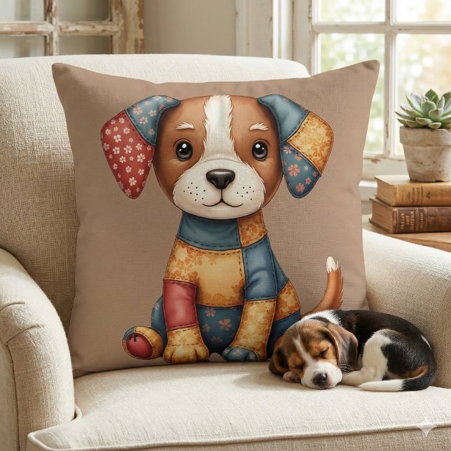 Almofada Arte Popular Caprichosa de Cachorro em Patchwork C (Whimsical Patchwork Puppy Folk Art Cottagecore Throw Pillow Mockup A)