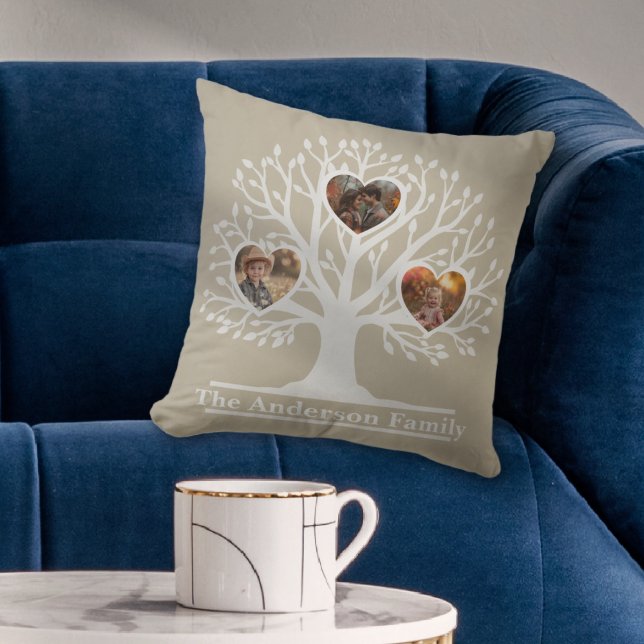 Almofada Árvore da Família de Fotos Rustic White 3 Personal (Rustic White 3 Photo Family Tree Personalized Throw Pillow)