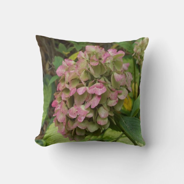 Almofada Autumn Hydrangea Bloom com Ouro Hosta Leaves (Frente)