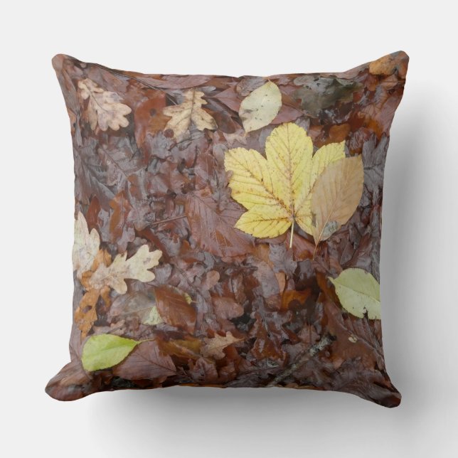 Almofada Autumn & Yellow Leaves Pattern Throw Pillow (Frente)