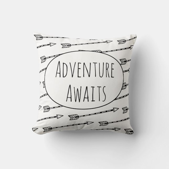 Almofada Aventura Espera Padrão de Seta Preto e Branco (Frente)