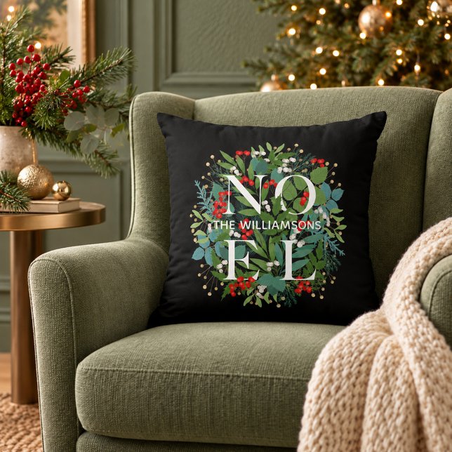 Almofada Bagas Noel Natal (Personalized greenery and berries NOEL Christmas holiday black throw pillow)