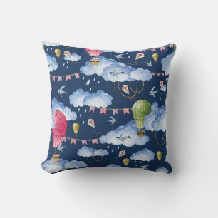 Almofada Balões Whimsical: Padrão de Nuvem de Aquarela