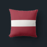 Almofada Bandeira da Letónia<br><div class="desc">Bandeira Patriótica da Letónia.</div>
